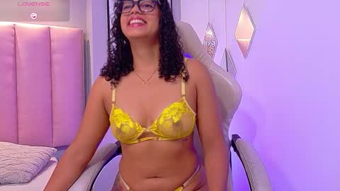 Camila online show from 02-04-26, 01:06