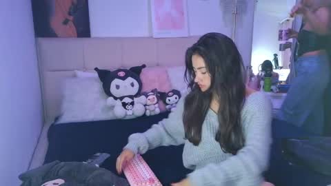 Snapshot of camilamarsh chatting on 05-21-26, 01:29 camilamarsh online show from 05-21-26, 01:29