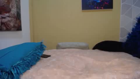 camilaparrisx online show from 01-16-25, 09:37