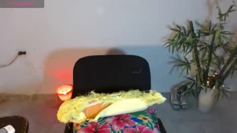 Snapshot of camilaparrisx chatting on 06-12-26, 03:16 camilaparrisx online show from 06-12-26, 03:16