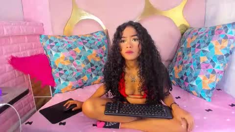 camilaqueenh online show from 10-17-25, 12:58