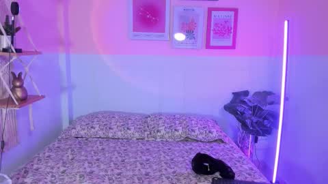 Camila  online show from 09-23-25, 11:46