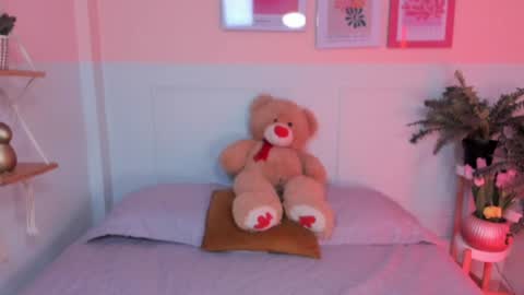 Camila  online show from 04-09-26, 04:12