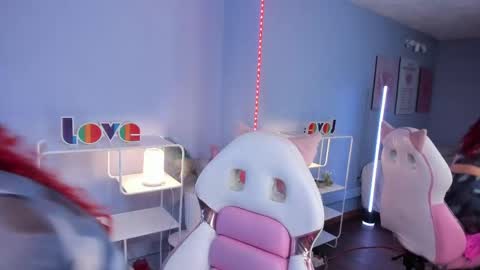 Camila  online show from 04-18-26, 07:07