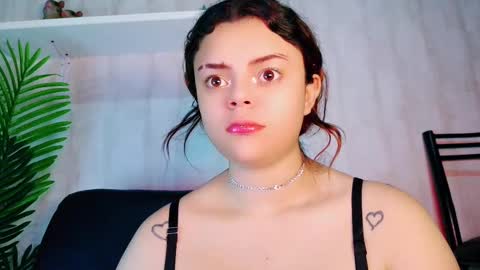Snapshot of camilarose_oli chatting on 01-13-25, 02:28 camilarose_oli online show from 01-13-25, 02:28