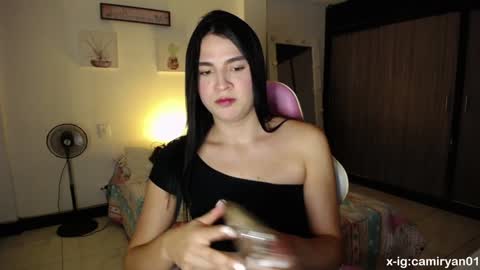 X IGcamiryan01 online show from 01-19-25, 12:49