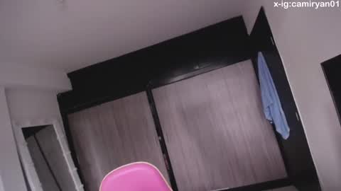 X IGcamiryan01 online show from 03-05-25, 08:42