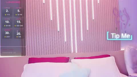 Snapshot of camile_cute chatting on 11-21-25, 08:29 camile_cute online show from 11-21-25, 08:29