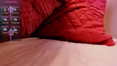 Snapshot of camile_cute chatting on 12-19-25, 09:44 camile_cute online show from 12-19-25, 09:44