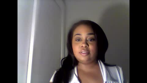 Snapshot of camiliaskye chatting on 11-24-25, 05:29 camiliaskye online show from 11-24-25, 05:29