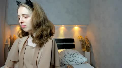 Camilla online show from 09-21-25, 12:12