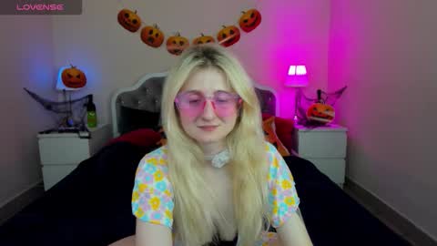 camilladreamer online show from 10-21-25, 03:13