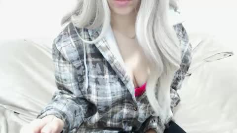 CamilleBunny online show from 12-15-25, 04:28