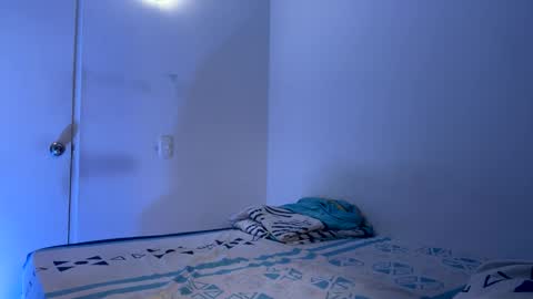 camilo_contre21 online show from 02-04-25, 09:10