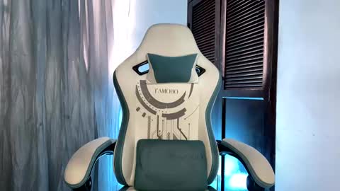 camilo_contre21 online show from 02-08-25, 09:36