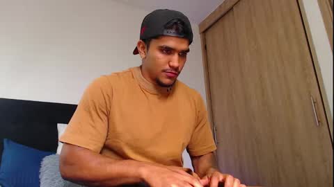 camilo_contre21 online show from 09-18-25, 08:00
