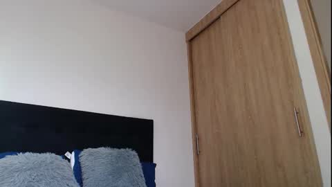 camilo_contre21 online show from 09-19-25, 07:25