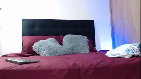 camilo_contre21 online show from 09-26-25, 08:13