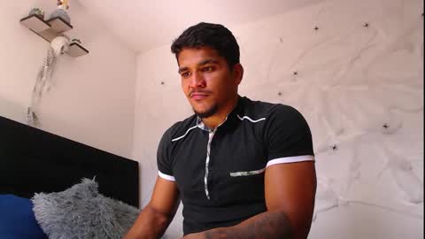 camilo_contre21 online show from 10-21-25, 07:03