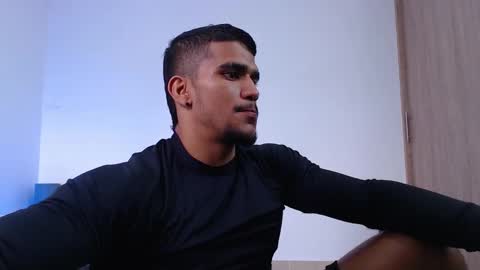 camilo_contre21 online show from 03-05-26, 07:10