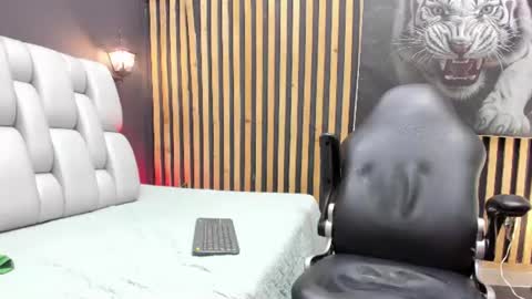 Camilo  online show from 07-14-26, 02:05