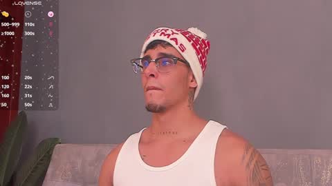   INDEPENDENT MODEL online show from 12-13-24, 04:43