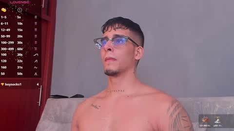   INDEPENDENT MODEL online show from 12-19-24, 04:56