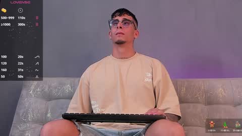   INDEPENDENT MODEL online show from 01-01-25, 10:46