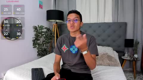 camilo_santoss online show from 06-05-26, 12:11