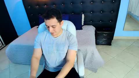 Camilo online show from 12-23-24, 01:24