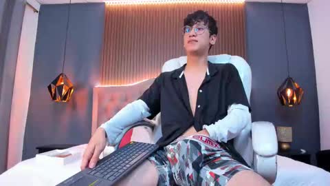 Camilo online show from 09-24-25, 03:43