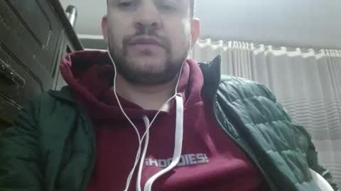 Snapshot of camiloking17 chatting on 12-15-24, 08:41 camilo online show from 12-15-24, 08:41