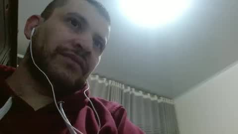 Snapshot of camiloking17 chatting on 01-18-25, 07:17 camilo online show from 01-18-25, 07:17