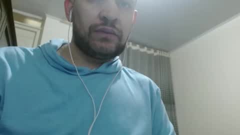 Snapshot of camiloking17 chatting on 01-22-25, 07:13 camilo online show from 01-22-25, 07:13