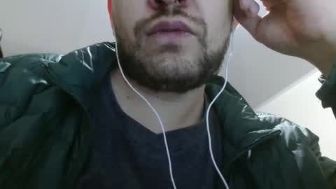 Snapshot of camiloking17 chatting on 01-28-25, 02:53 camilo online show from 01-28-25, 02:53