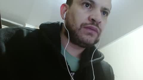 Snapshot of camiloking17 chatting on 02-01-25, 10:15 camilo online show from 02-01-25, 10:15