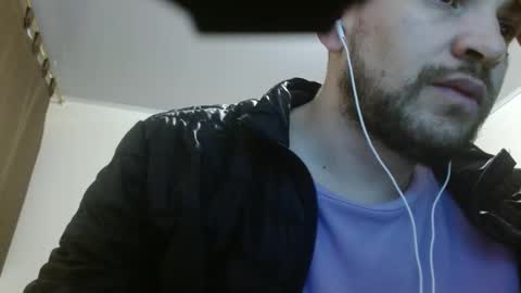 Snapshot of camiloking17 chatting on 02-23-25, 07:28 camilo online show from 02-23-25, 07:28