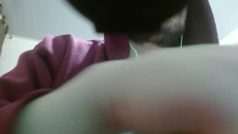 Snapshot of camiloking17 chatting on 12-20-25, 01:56 camilo online show from 12-20-25, 01:56