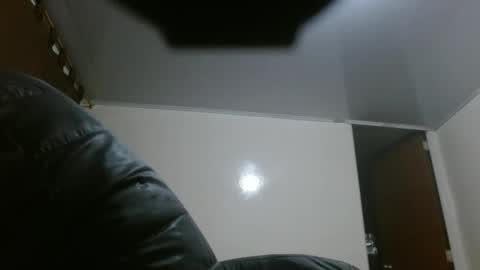 Snapshot of camiloking17 chatting on 03-03-26, 03:01 camilo online show from 03-03-26, 03:01