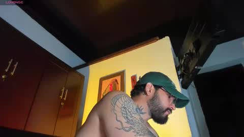 Snapshot of camilomayer chatting on 01-11-26, 01:49 Camilo online show from 01-11-26, 01:49