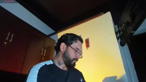 Snapshot of camilomayer chatting on 02-26-26, 02:27 Camilo online show from 02-26-26, 02:27