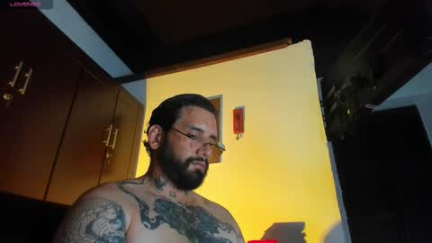 Snapshot of camilomayer chatting on 03-06-26, 03:41 Camilo online show from 03-06-26, 03:41