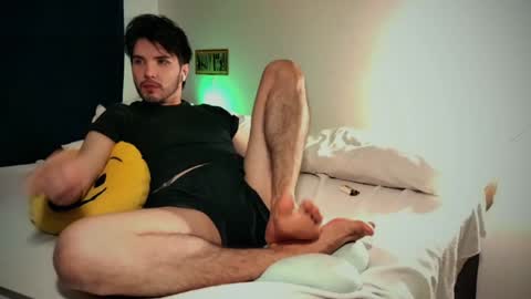 Snapshot of camilosaennz chatting on 02-05-25, 02:19 camilo online show from 02-05-25, 02:19