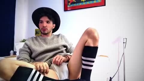 Snapshot of camilosaennz chatting on 02-09-25, 08:13 camilo online show from 02-09-25, 08:13