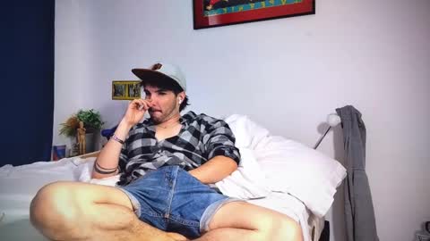 Snapshot of camilosaennz chatting on 02-10-25, 10:09 camilo online show from 02-10-25, 10:09