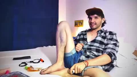 Snapshot of camilosaennz chatting on 02-11-25, 04:11 camilo online show from 02-11-25, 04:11