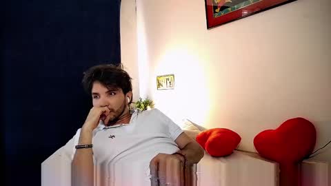 Snapshot of camilosaennz chatting on 03-05-25, 09:48 camilo online show from 03-05-25, 09:48