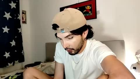 Snapshot of camilosaennz chatting on 09-16-25, 02:01 camilo online show from 09-16-25, 02:01