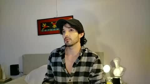 Snapshot of camilosaennz chatting on 10-14-25, 01:17 camilo online show from 10-14-25, 01:17