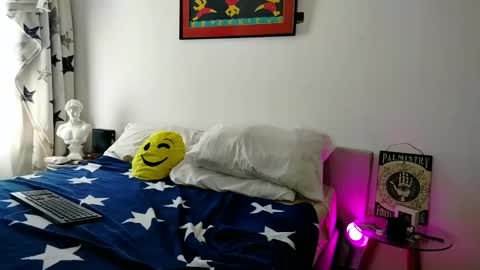 Snapshot of camilosaennz chatting on 11-01-25, 03:25 camilo online show from 11-01-25, 03:25